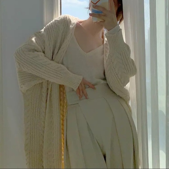 Twist cardigan sweater cable knit cream beige womens knit long sleeve - Picture 5 of 11